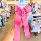 Medium Bowtie W/ Scalloped Edge Coral